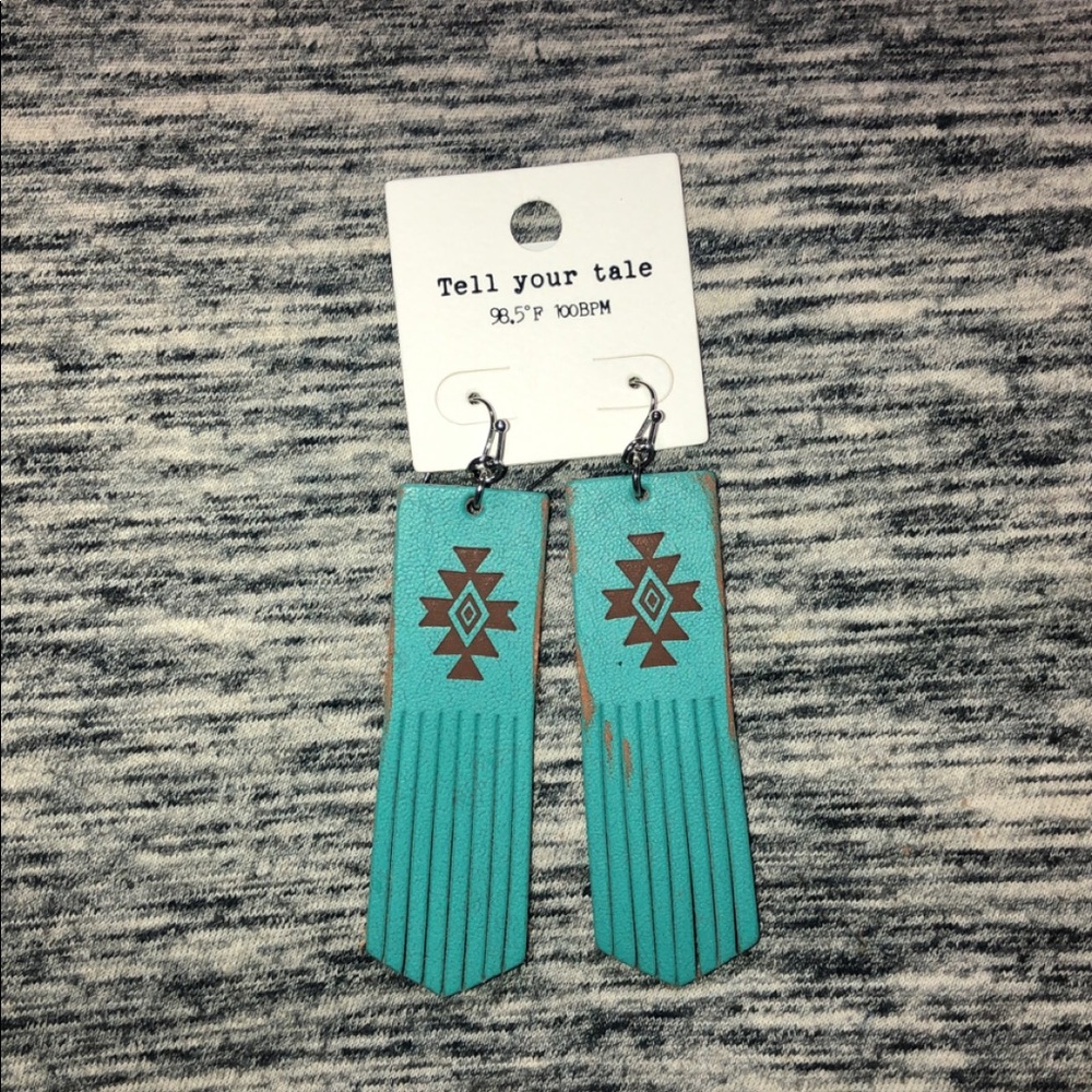 Leather earrings